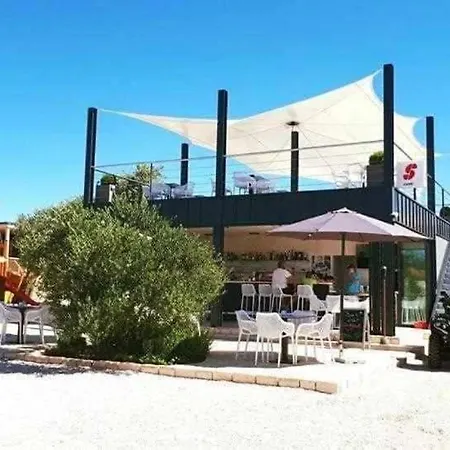 Dom wakacyjny Mobile Pelin With Shared Pool