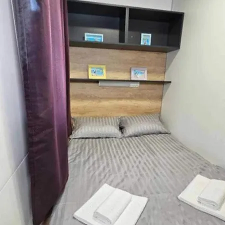 Dom wakacyjny Mobile Pelin With Shared Pool Pirovac