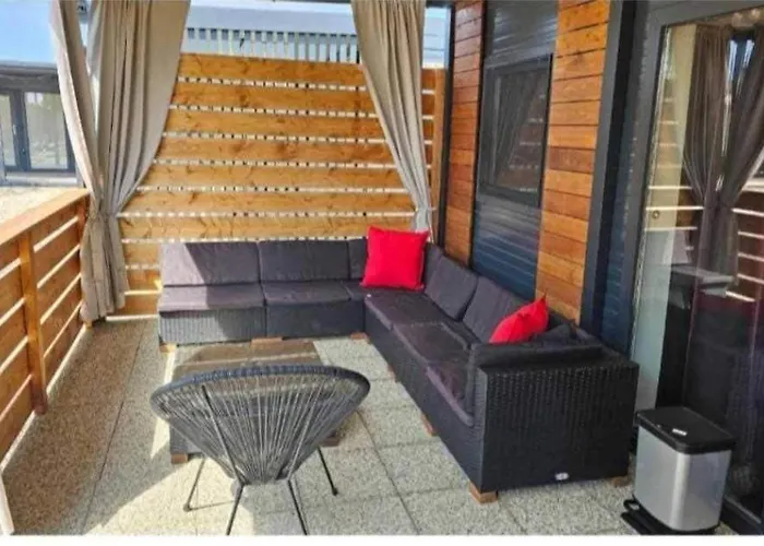 Mobile Pelin With Shared Pool בית נופש