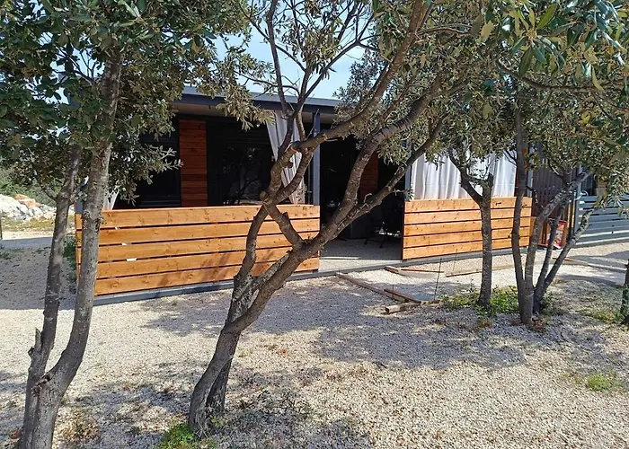 Mobile Pelin With Shared Pool בית נופש