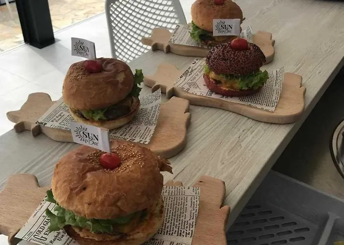 בית נופש Mobile Pelin With Shared Pool פירובאץ