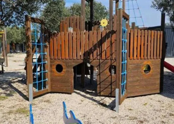 בית נופש Mobile Pelin With Shared Pool