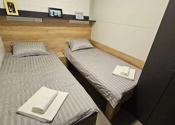 Mobile Pelin With Shared Pool פירובאץ