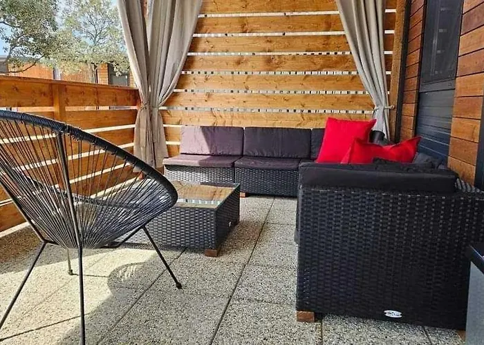 Mobile Pelin With Shared Pool בית נופש פירובאץ