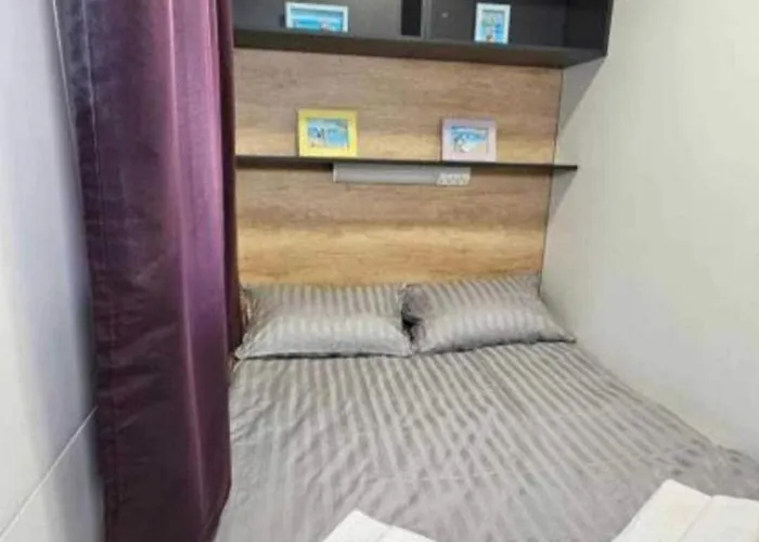 בית נופש Mobile Pelin With Shared Pool פירובאץ